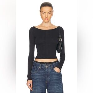 COU COU INTIMATES
The Bateau Top